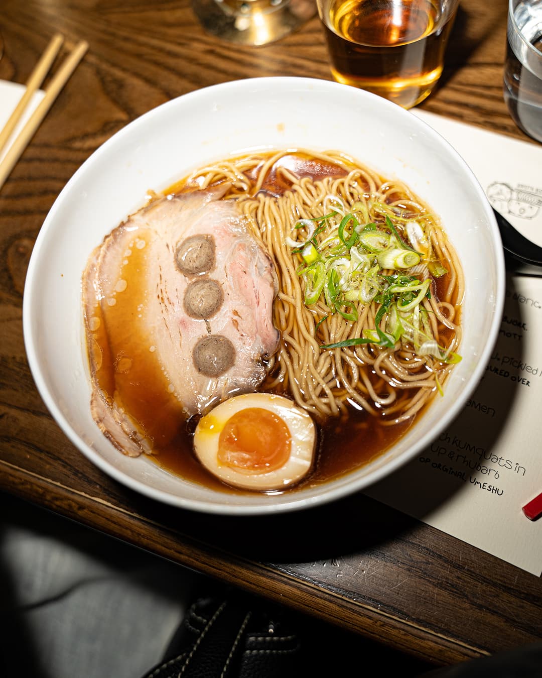 nordic noodles, ramen med ägg, fläsk, salladslök, svenska ramennudlar