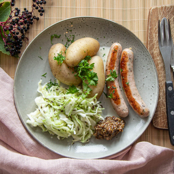 Kumminkål och stekt nobelkorv med senap och potatis - Mylla